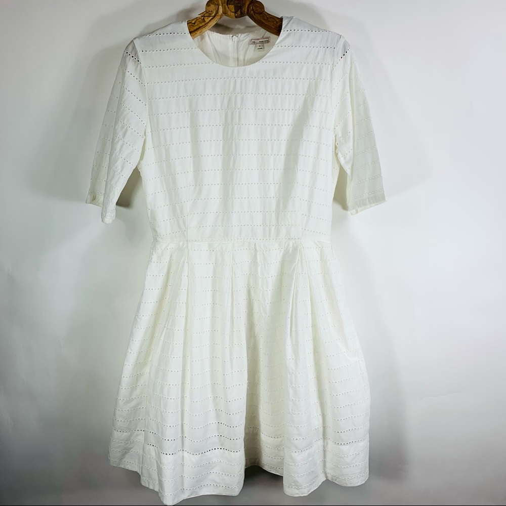 Gap Eyelet 3/4 sleeve Dress Full Skirt Sz 8